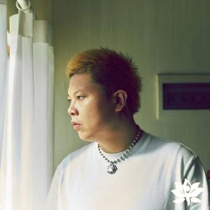 揉我的胸 ～阿～
