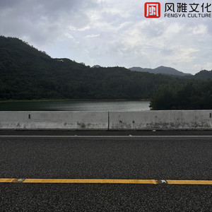 揉我的胸 ～阿～
